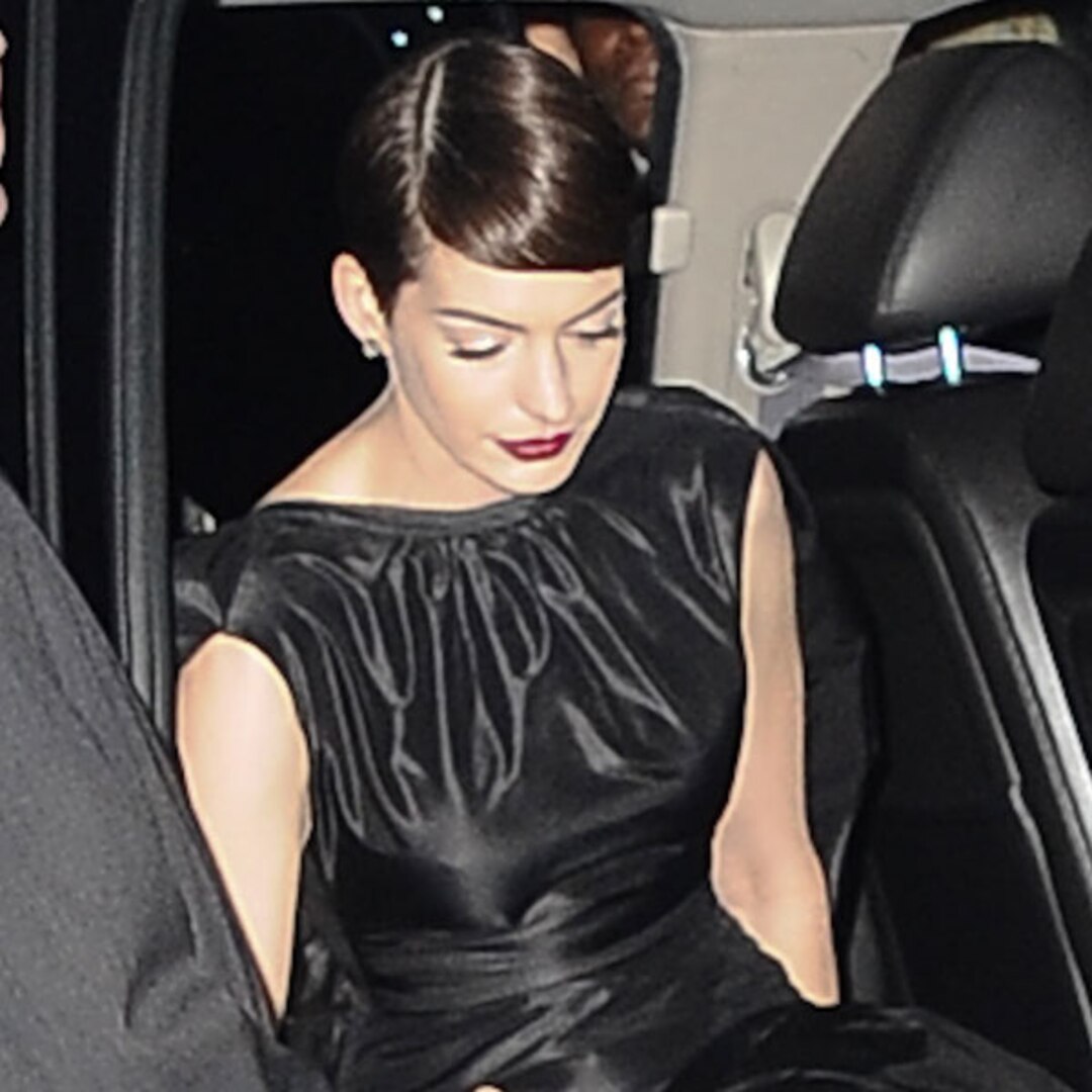 alex dorantez recommends Anne Hathaway Upskirts