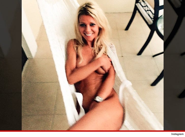 danielle schnur add photo nude photos of tara reid