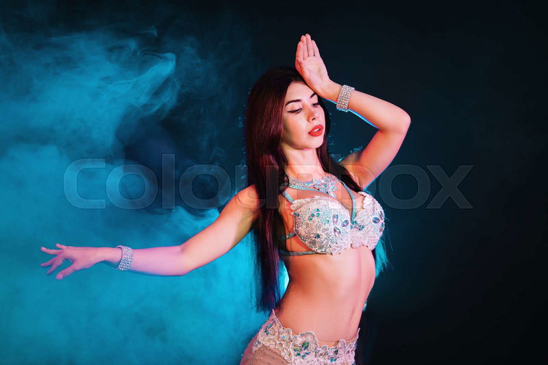 domonique wesley recommends sexy nude belly dancers pic