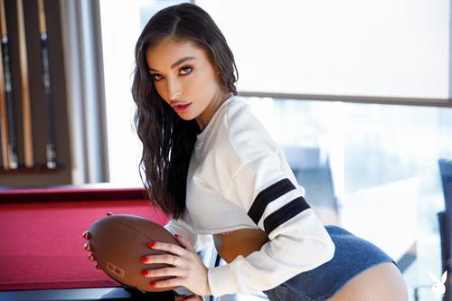 derrick hatch share emily willis football photos