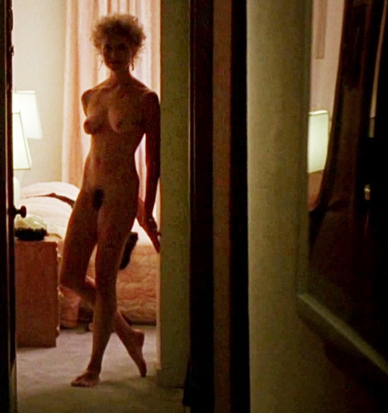 chris ridenour share annette bening nude photos