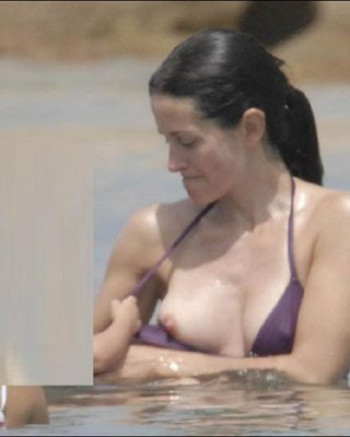 claude griffith recommends Courtney Cox Nip Slip