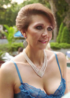 blane hill add photo maggie gyllenhaal boobs