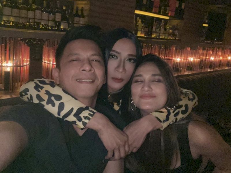 Luna Maya Dan Aril digging penis