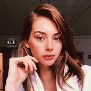 danielle konopka add daisy taylor net worth photo