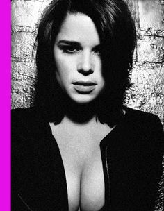 amy tilford share neve campbell sexy photos