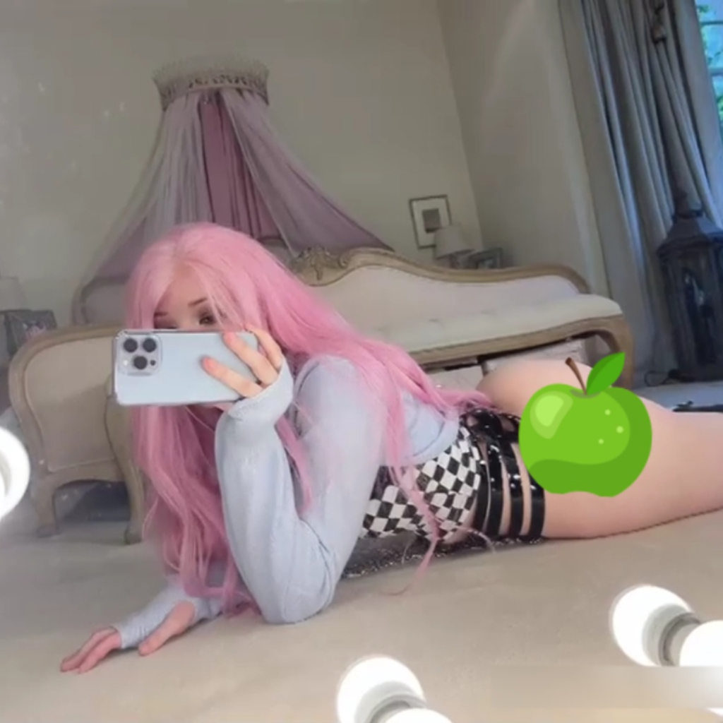 amber monge recommends Belle Delphine Ass