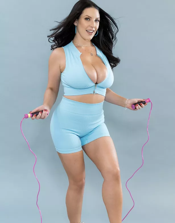 alfa mohammed add angela white workout photo