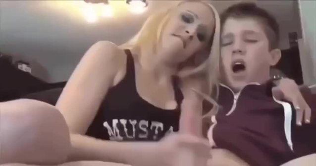 lesbian facesit wrestling