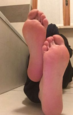 Worshiping Male Feet driving tumblr