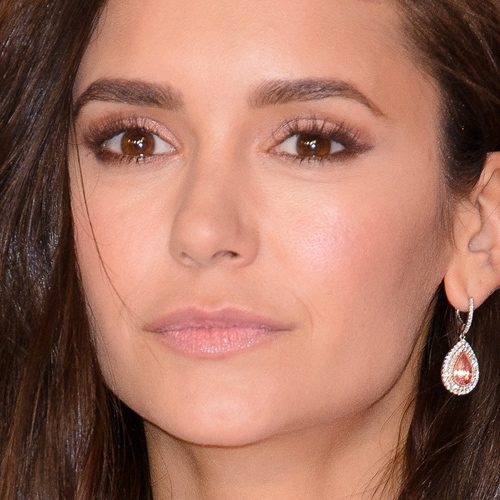 Best of Nina dobrev nide