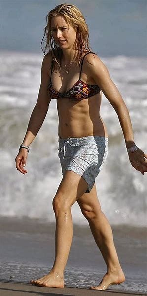 cj trent recommends Tea Leoni Bikini