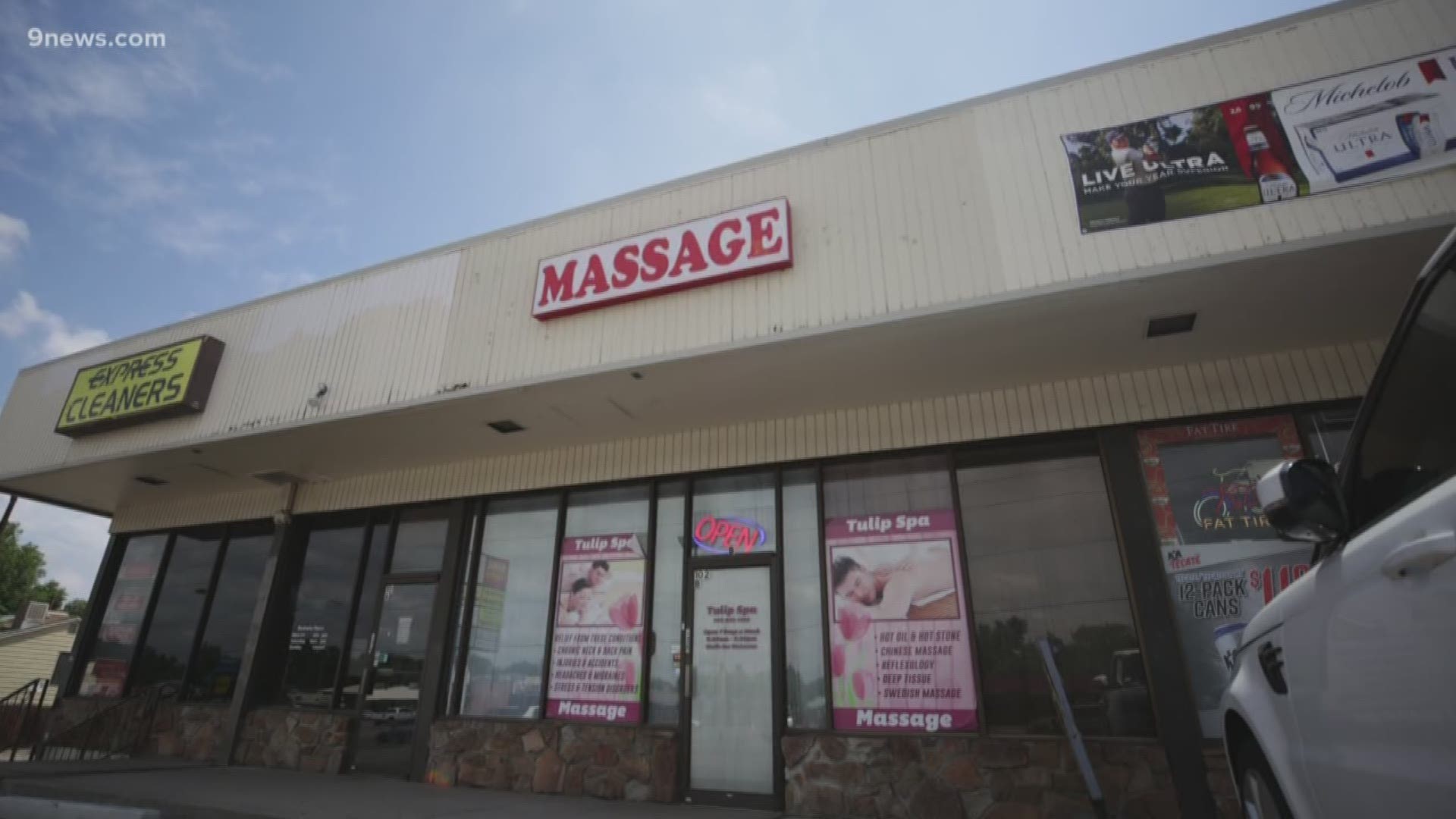 donald almond recommends asian massage parlor clips pic