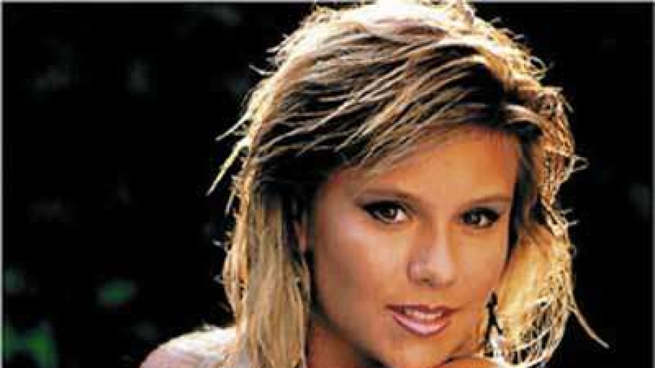 aye cool share is samantha fox a lesbian photos