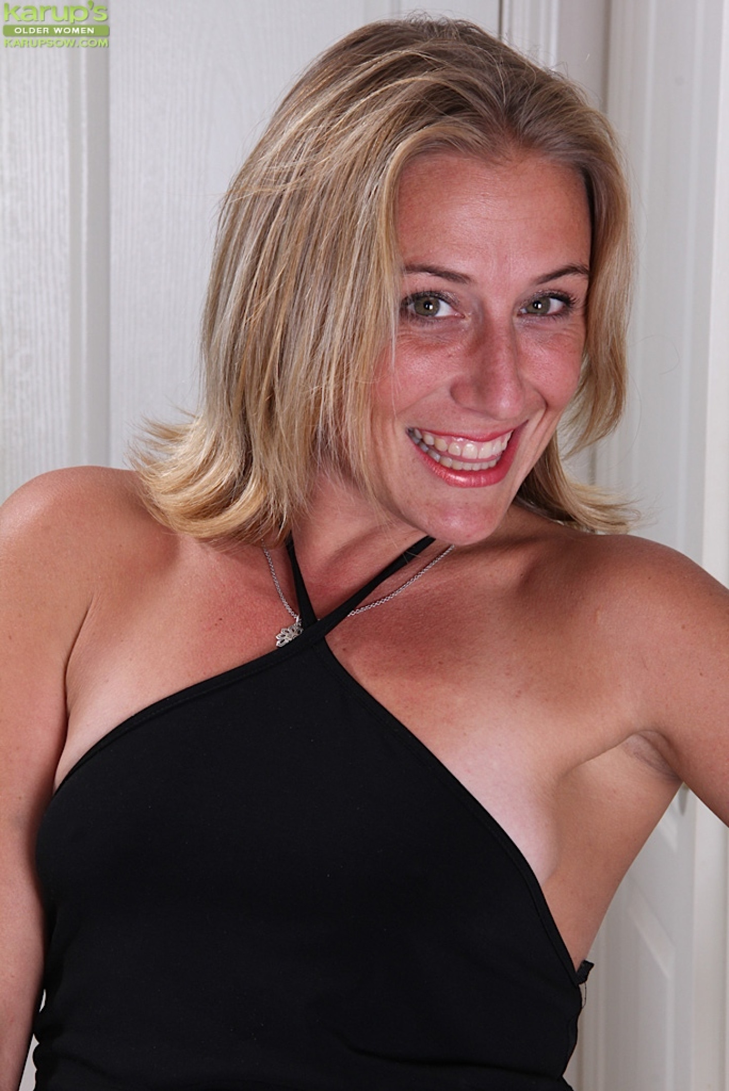 carcamo share milf 30 over photos