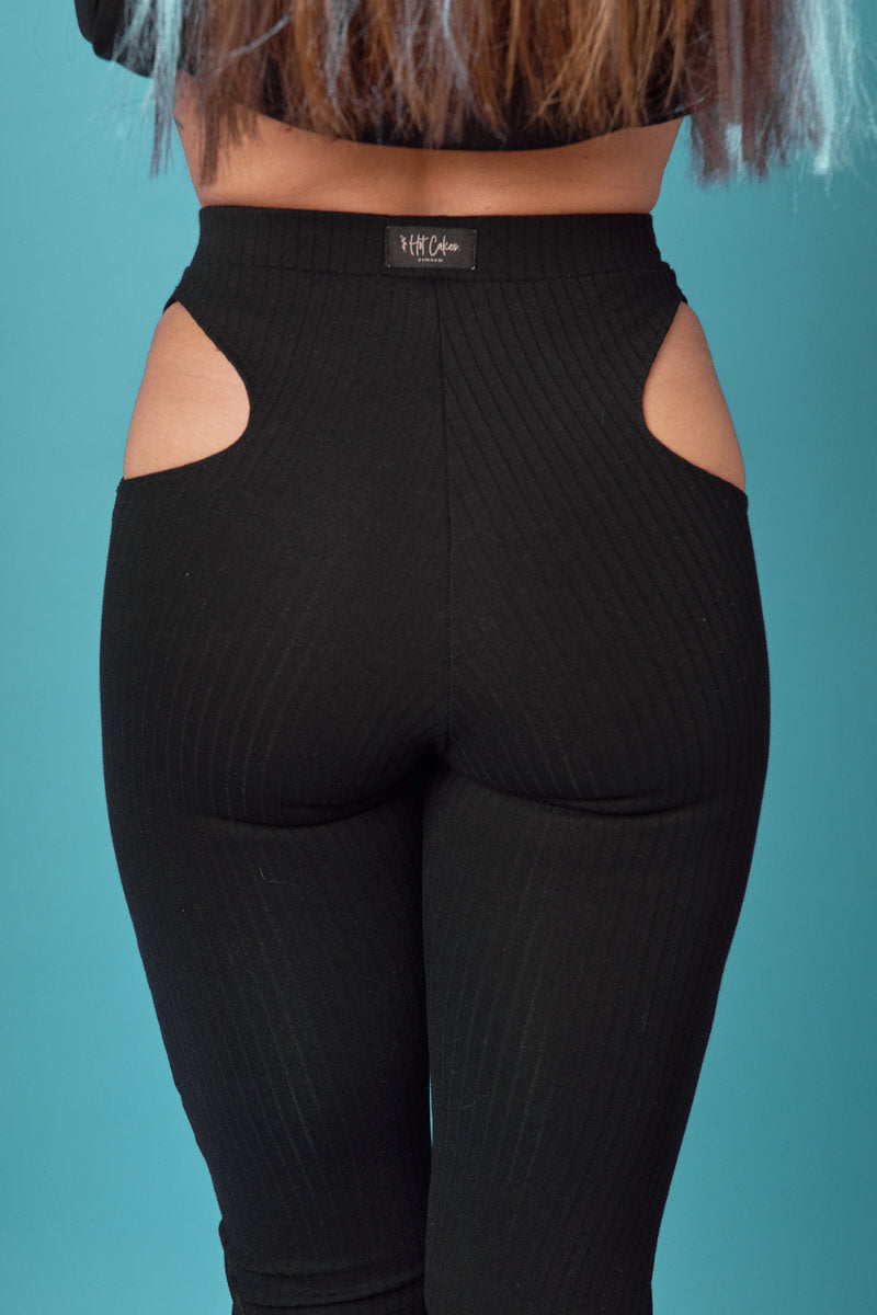 albert street recommends yoga pants voyeur pic