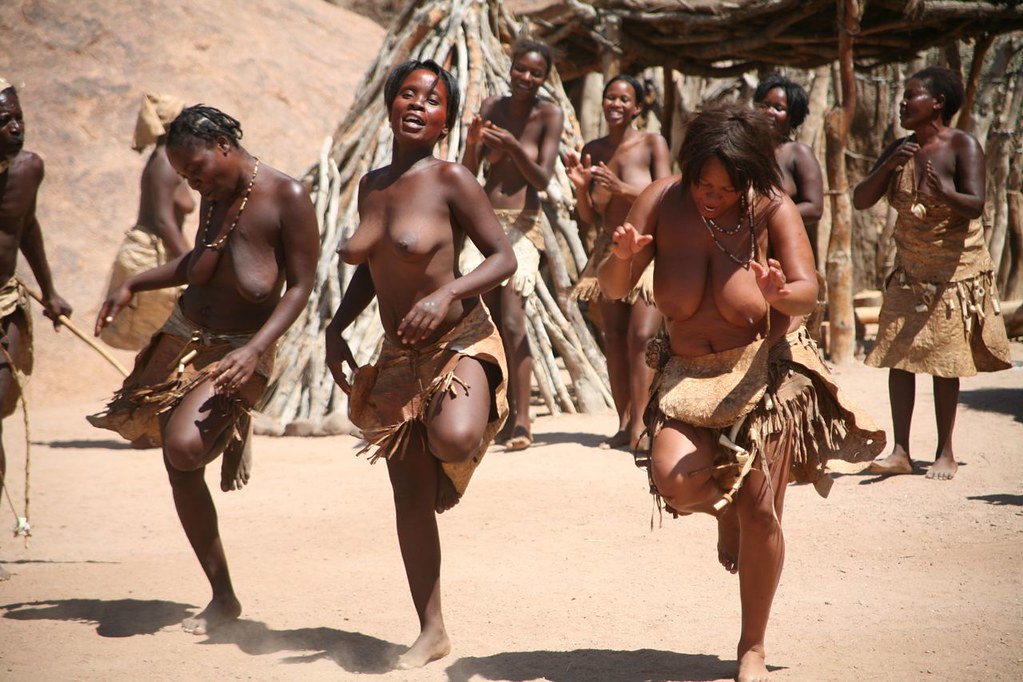 african naked dance