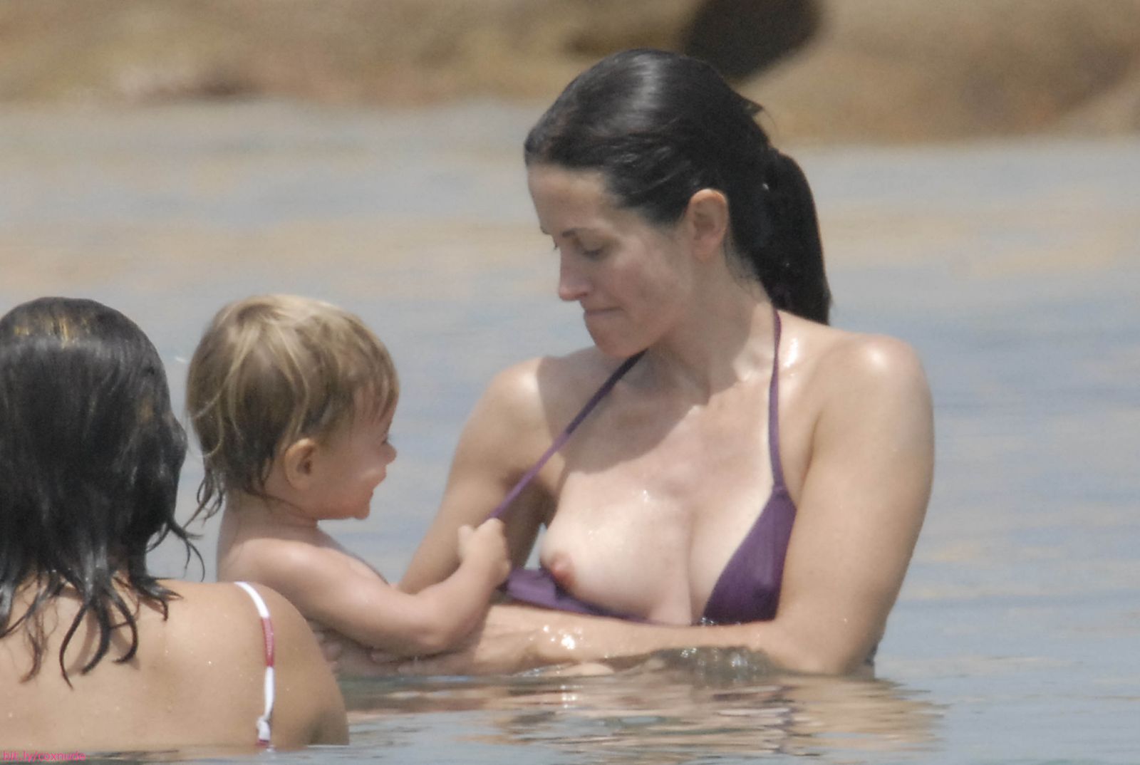 courtney cox nipple