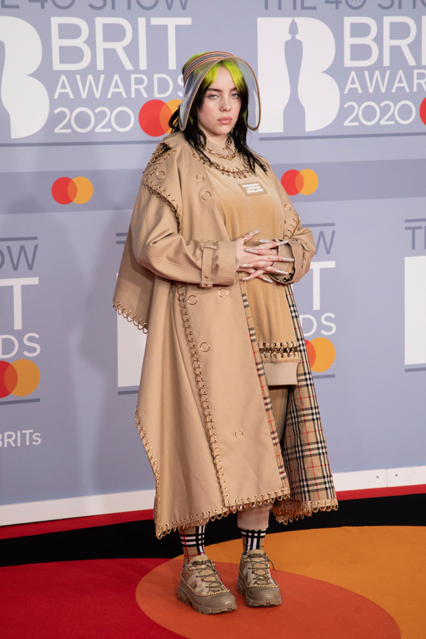 billie eilish thicc