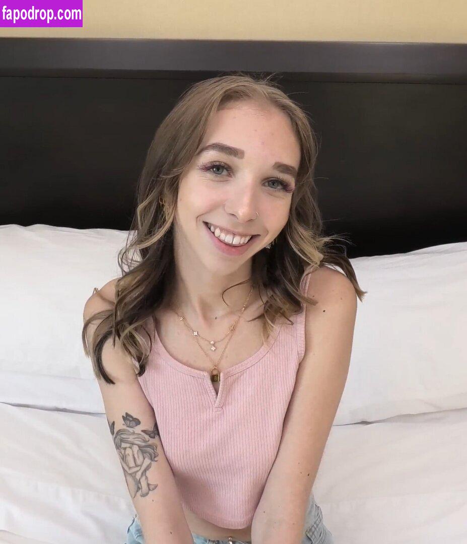 layla rose lesbian