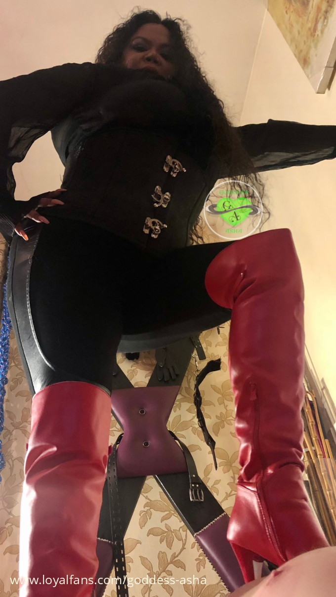 berta evans recommends fem dom boots pic