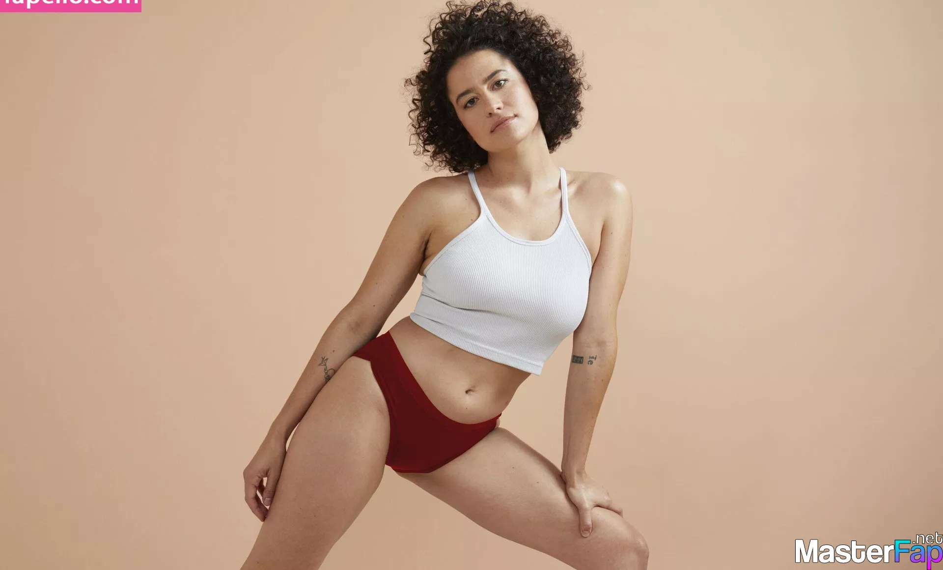 aya seino recommends ilana glazer nide pic