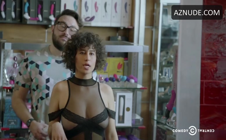 Best of Ilana glazer nide