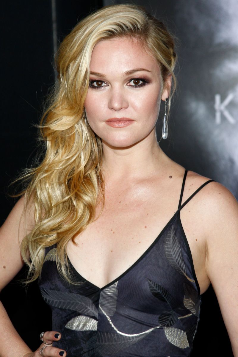 cole craig recommends julia stiles nip slip pic