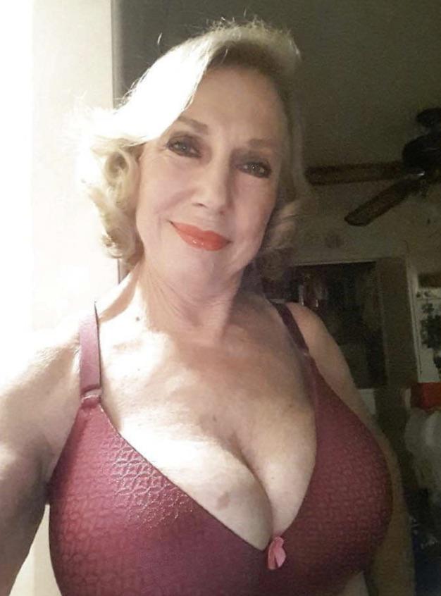 amberly knox recommends Large Gilf