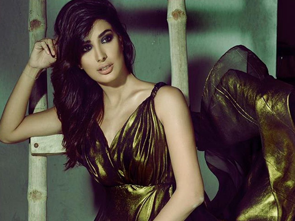 christine miclat add mehwish hayat leaked video photo