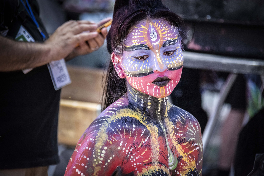 didy phoenix recommends nude body paint festival pic