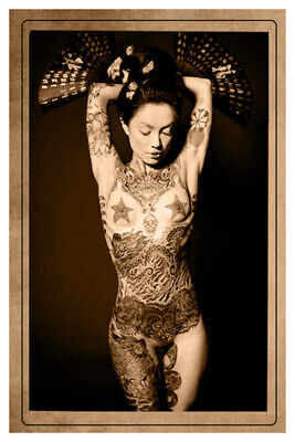 nude women tattooed