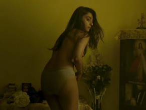 angela galbreath recommends radhika apte naked pic