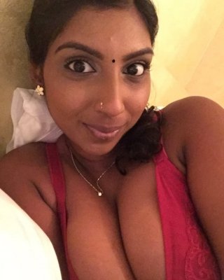 donte irby recommends sexy milf indian pic