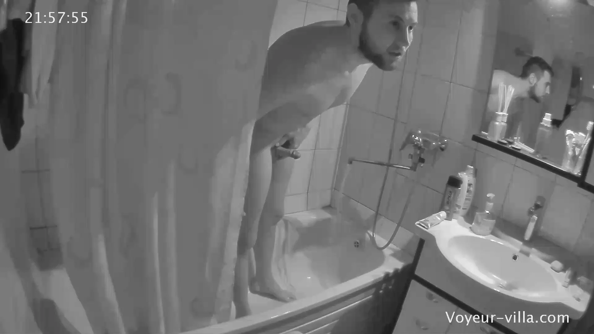 dan lydick share voyeur villa photos